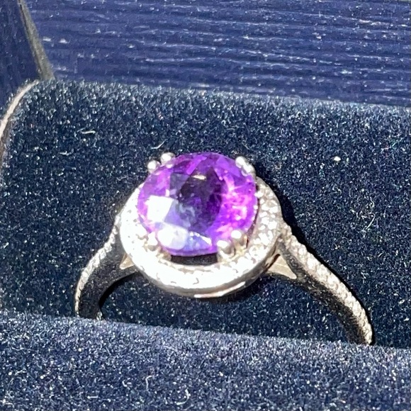 NEW Round Amethyst Halo Ring with Diamond Aura accents on 925 silver sz 9 - Picture 7 of 9